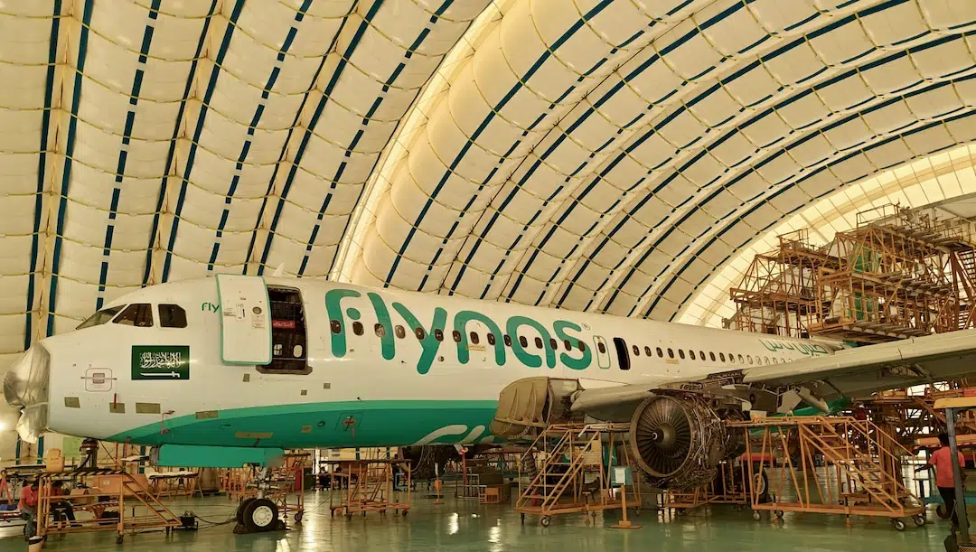 Aircraft fleet operations across global markets